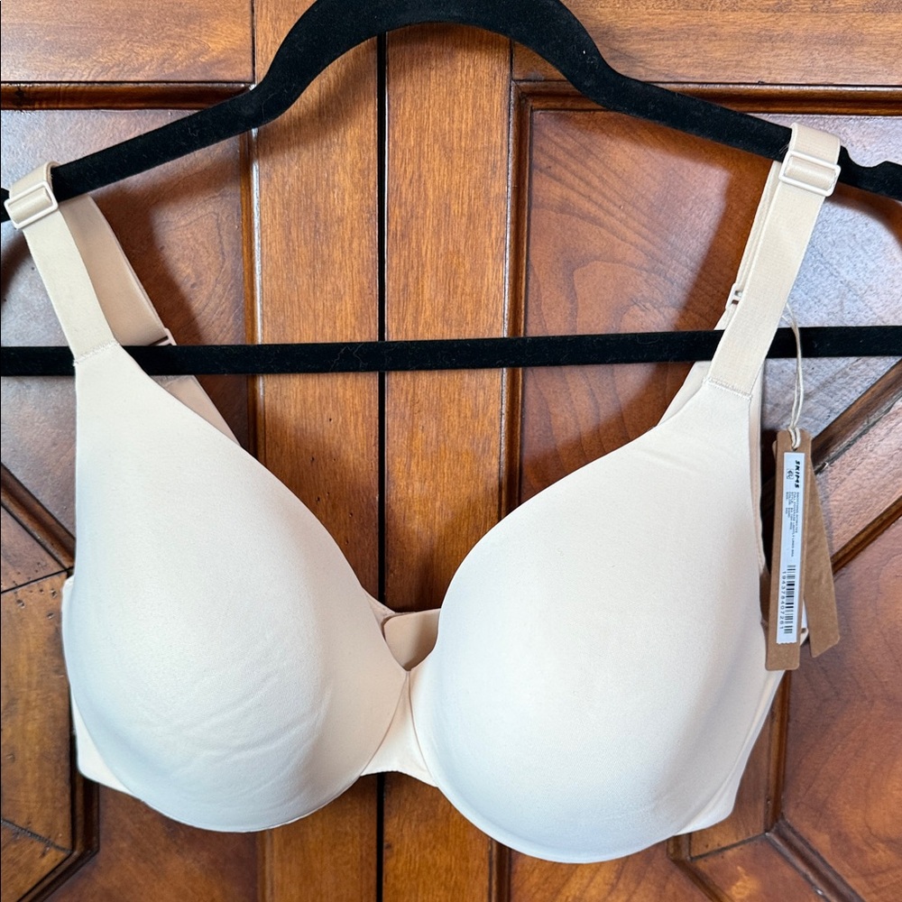 NWT SKIMS Cream Full-Coverage Bra
